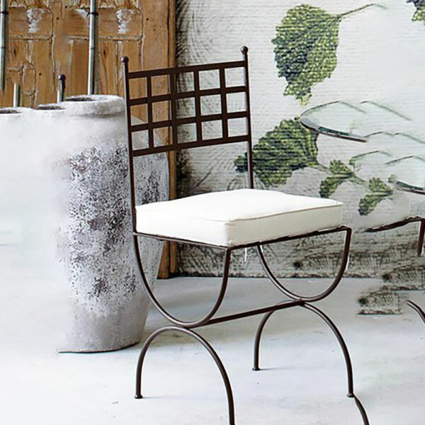 Chaises sans accoudoirs